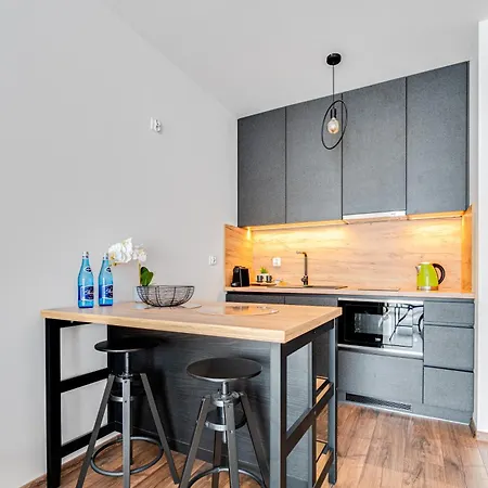 Prime Time - 24h Check -in - Parking W Cenie